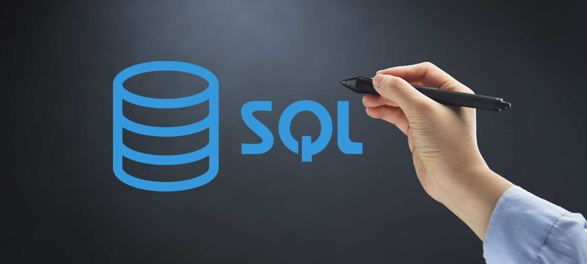 Logo SQL avec une main qui tient un stylet
